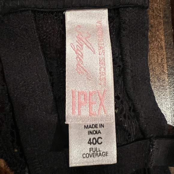Victoria’s Secret Angels Ipex Black Lace Women's Bra, size 40C, full coverage - Picture 4 of 6
